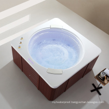 Freestanding with Water Intake Faucet Luxurious Massage Bathtub
